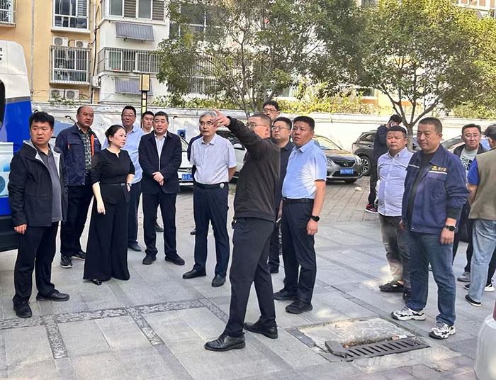 如意嘉園小區(qū)供熱改造工程現(xiàn)場(chǎng)協(xié)調(diào)調(diào)度會(huì) 1 拷貝.jpg 如意嘉園小區(qū)供熱改造工程現(xiàn)場(chǎng)協(xié)調(diào)調(diào)度會(huì) 1 拷貝.jpg