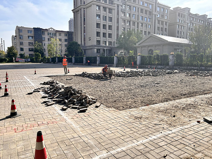 如意嘉園小區(qū)供熱改造工程現(xiàn)場(chǎng)協(xié)調(diào)調(diào)度會(huì) 2 拷貝.jpg 如意嘉園小區(qū)供熱改造工程現(xiàn)場(chǎng)協(xié)調(diào)調(diào)度會(huì) 2 拷貝.jpg